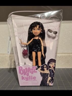 Bratz Kylie Jenner "Day Fashion" Doll